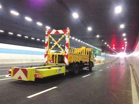 防撞緩沖車(chē)